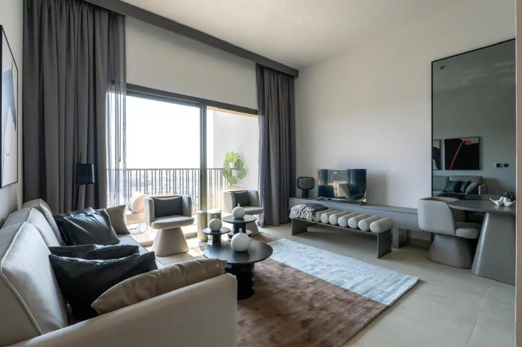 Stylish 1BHK 2 Bath Fully Furnished Ready to Move In!, Dubai