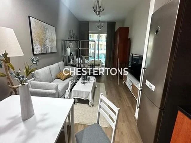 Apartment for rent in Dubai U.A.E.)